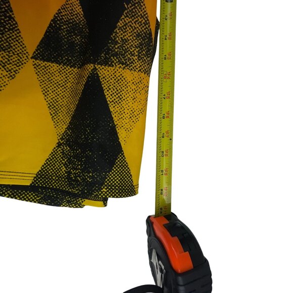 Quiksilver Men’s Swim Board Shorts Size 32 Red Yellow Geometric Print Surfwear D - Picture 8 of 8